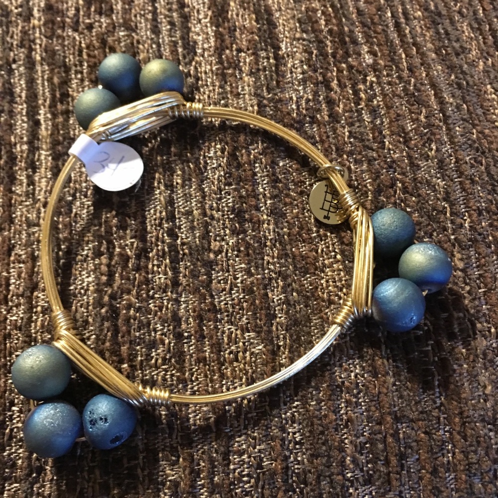 Bourbon and boweties bracelet